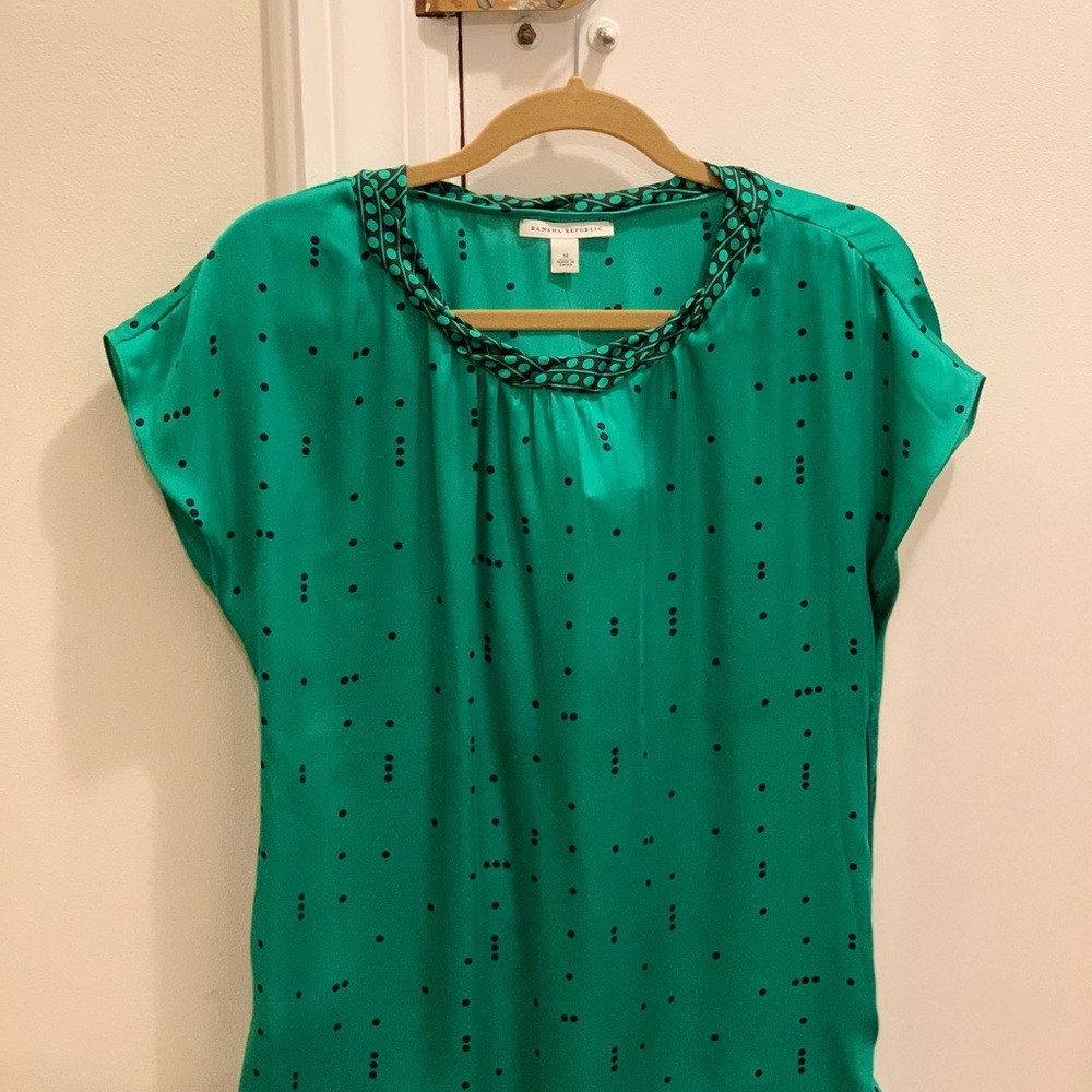 Green & Navy blouse short sleeve